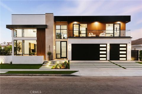 2321 Mesa Drive Newport Beach CA 92660