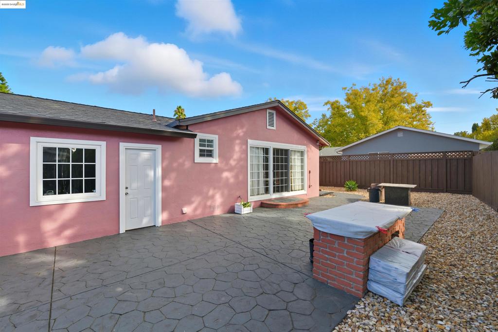 DANA ESTATES - Residential