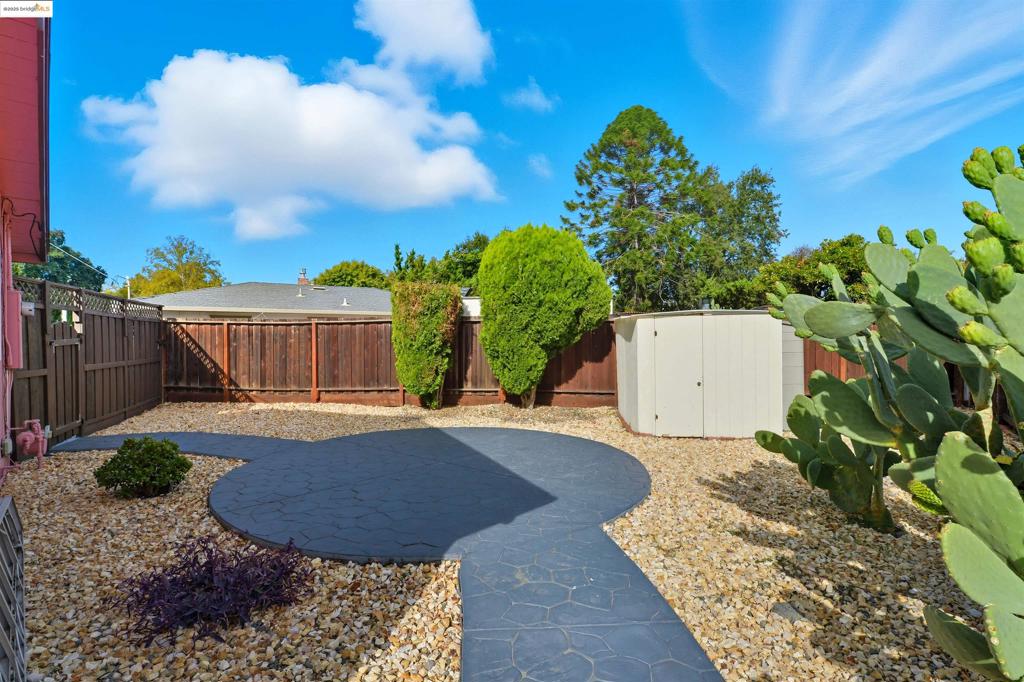 DANA ESTATES - Residential