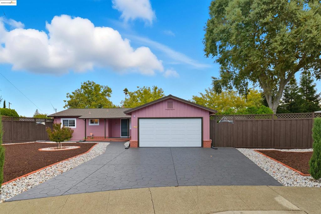 DANA ESTATES - Residential