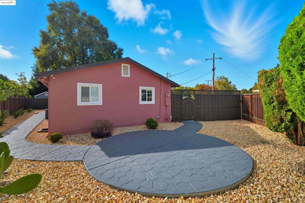 DANA ESTATES - Residential