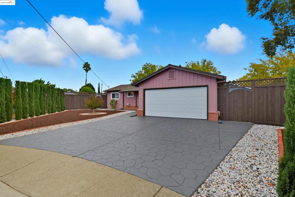 DANA ESTATES - Residential