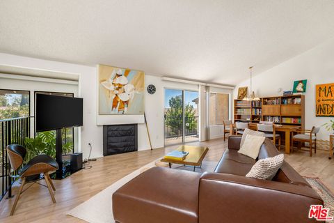 Photo of 19547 Rinaldi Street #30, Porter Ranch, CA 91326 (MLS # 25599037)