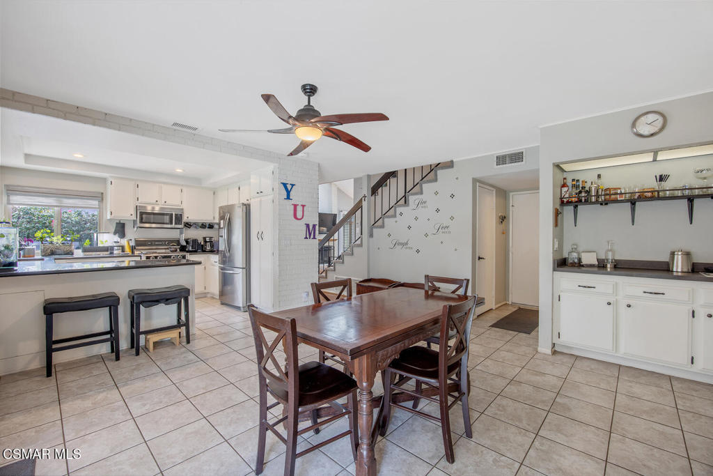 974 Hillview Circle