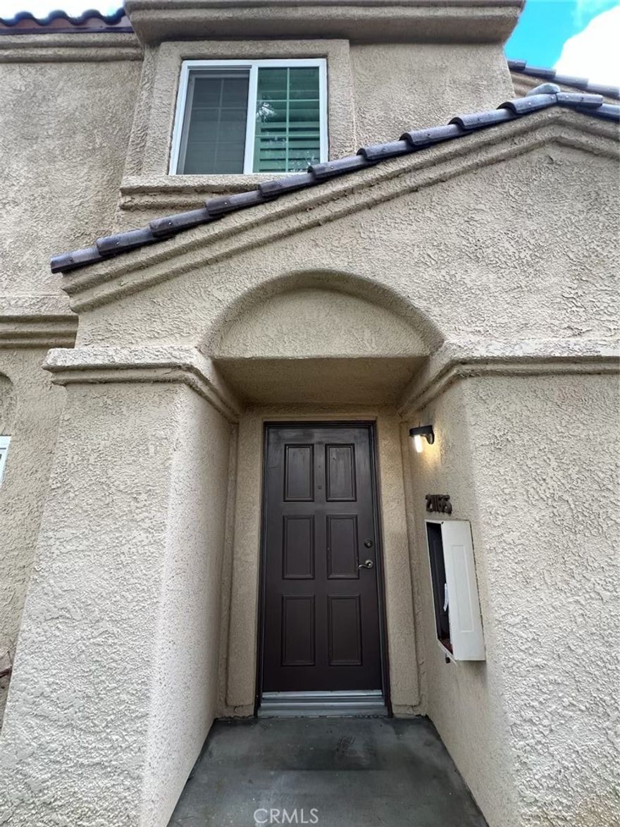 Quiet Interior Location.  End Unit 2 Story Townhome.  Wooden Laminated Flooring, Spacious Welcome Living Room Entrance.  Open Kitchen with Refrigerator, Granite Counter top, Pantry room, Wooden Floor Upstairs, Laundry Closet, Master Bedroom Suite.  2 Car Detached Garage.  Easy Access to Toll Road 241.  Must see to appreciate ......