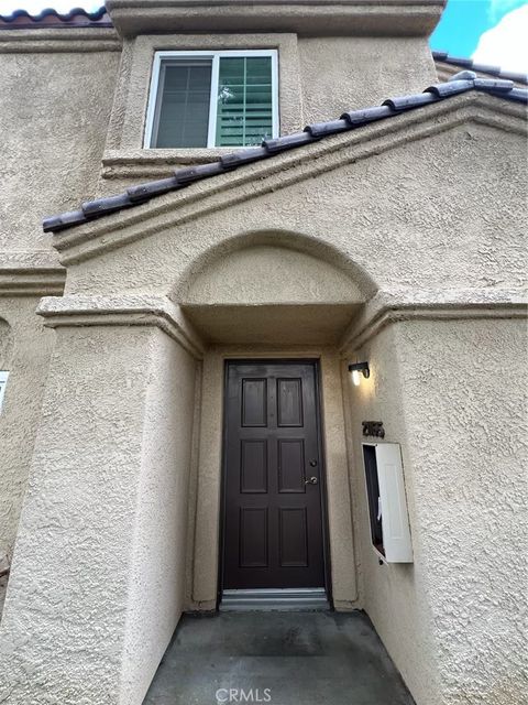 21165 Gladiolos Lake Forest CA 92630