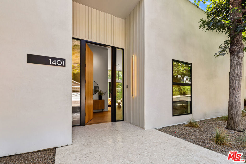 1401 N Bundy Drive