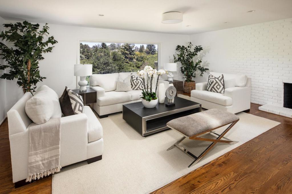 26854 Robleda Court, Los Altos Hills CA 94022