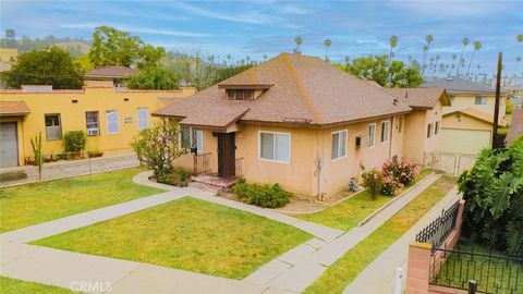 Photo of 3610 Locke Avenue, Los Angeles, CA 90032 (MLS # DW26102028)