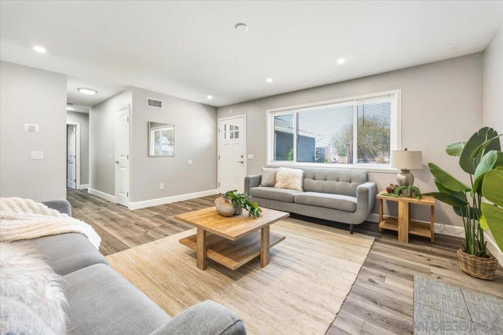 Photo of 5325 Bonita Dr Dr, San Diego, CA 92114 (MLS # 260010226SD)