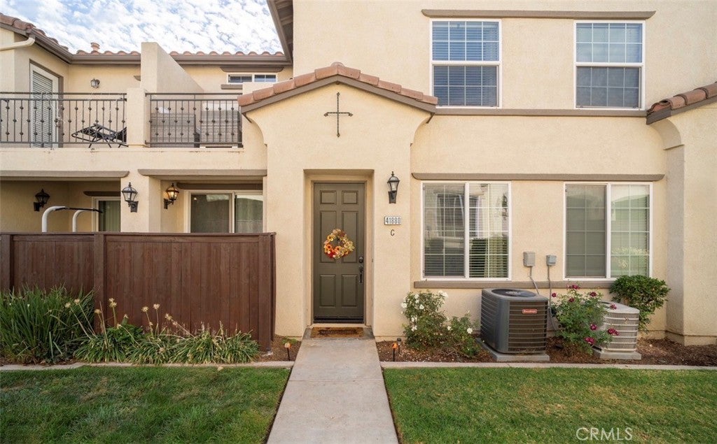 Photo 1 of 23 — 41880 Davenport Way, Murrieta, CA 92562