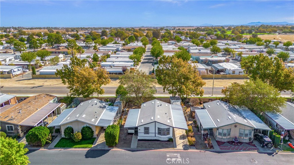 45111 25th E 52