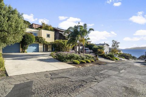 Photo of 488 Western Drive, Richmond, CA 94801 (MLS # ML82026616)