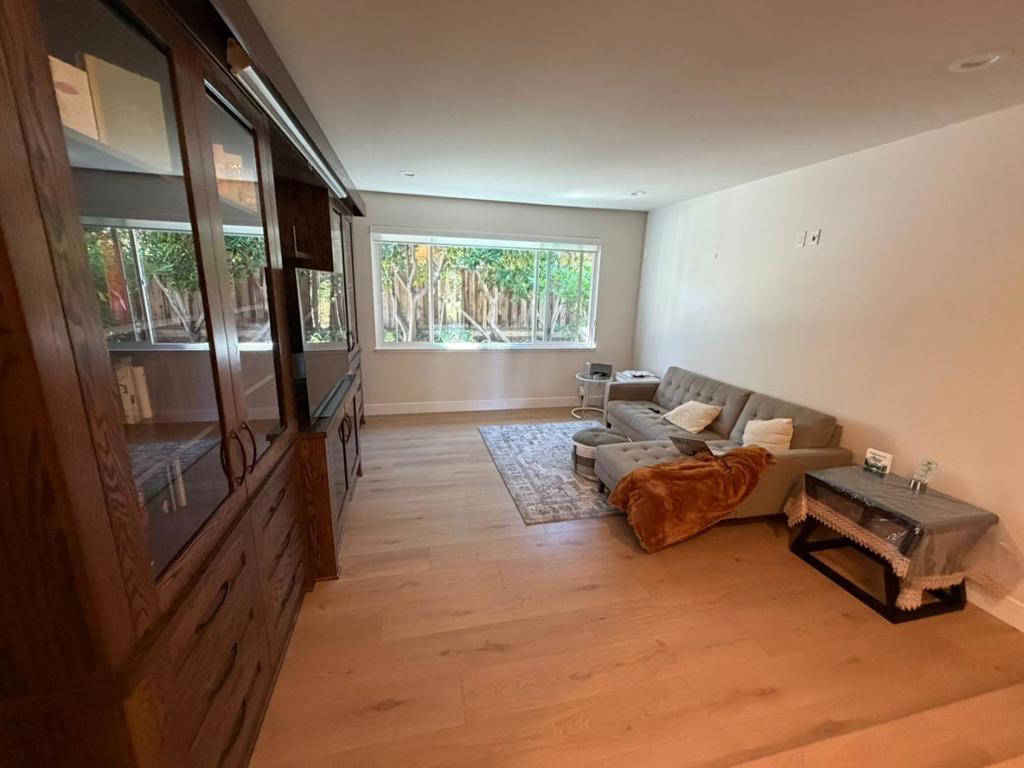 1063 Del Cambre Drive