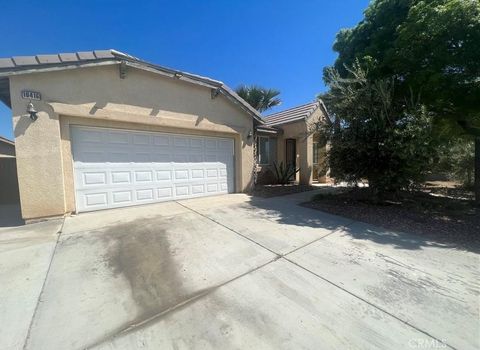 Photo of 10416 Maricopa Rd RD, Victorville, CA 92392 (MLS # CV26126159)