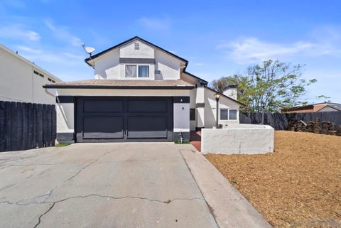 Photo of 6476 Calle Pavana, San Diego, CA 92139 (MLS # 260021702SD)