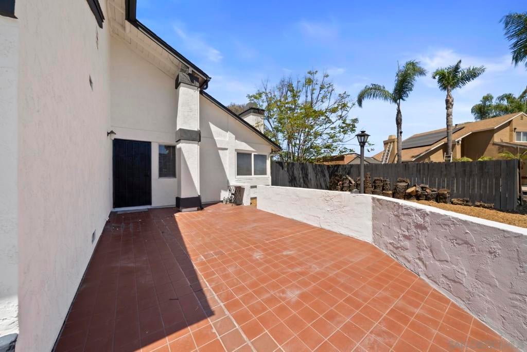 6476 Calle Pavana