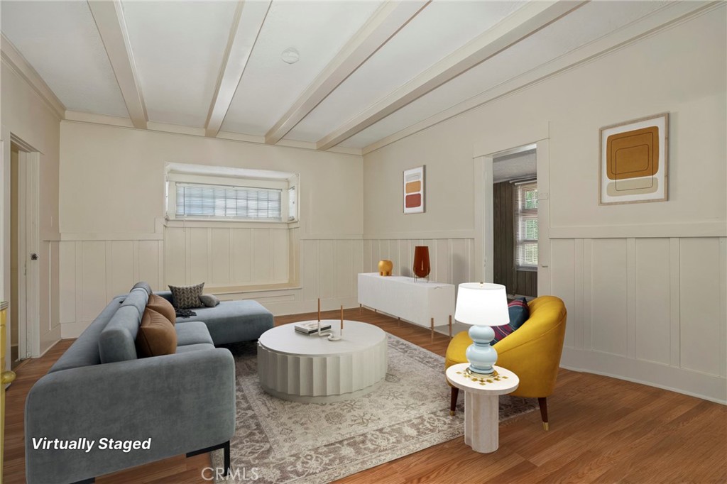 1037 W 46th Street