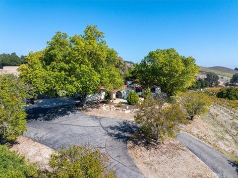 Tiny photo for 3750 W Highway 46, Templeton, CA 93465 (MLS # NS25272070)