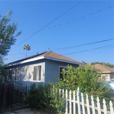 Photo of 642 W Olive st St, San Bernardino, CA 92410 (MLS # CV25150770)