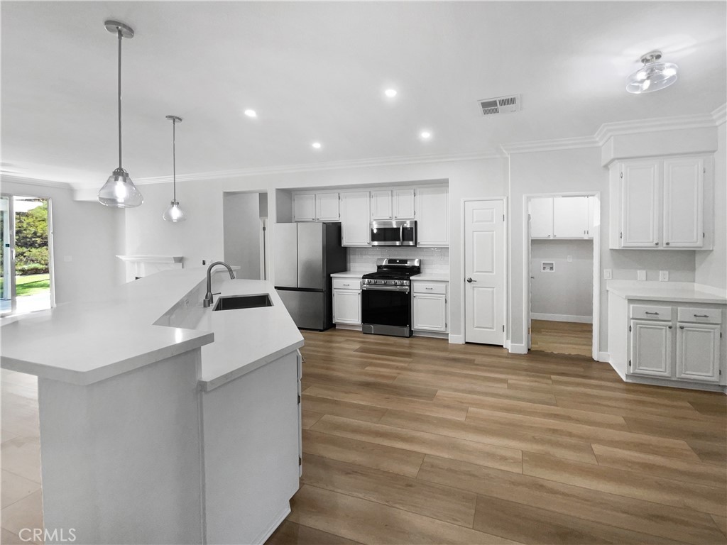 Eagle Glen - Residential