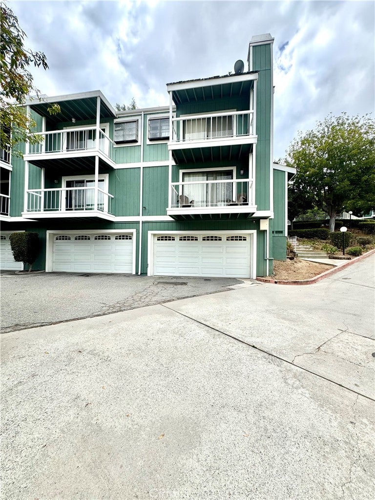 1070 Walnut Grove A