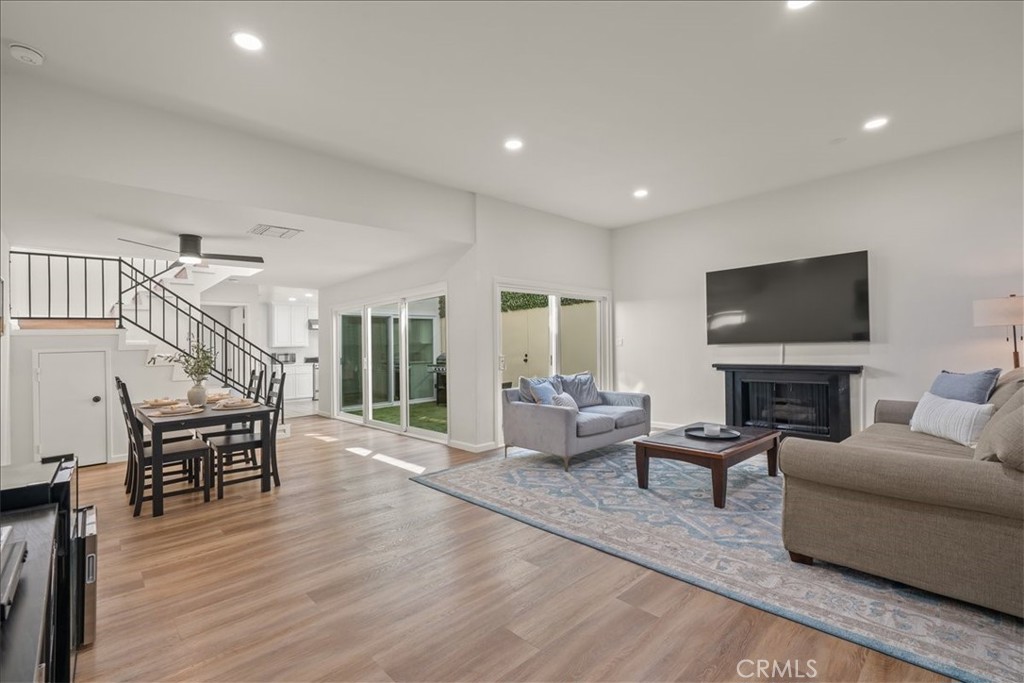 Properties 2 308 1/2 Commonwealth Avenue