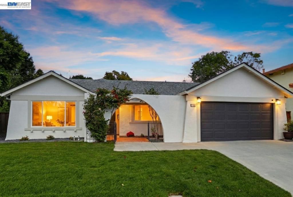 Photo of 240 240 Carmelita Pl Pl, Fremont, CA 94539 (MLS # 41125791)