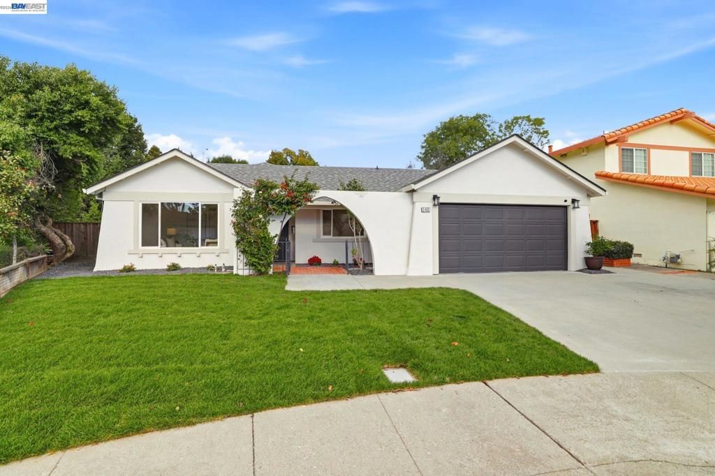 Photo of 240 240 Carmelita Pl Pl, Fremont, CA 94539 (MLS # 41125791)