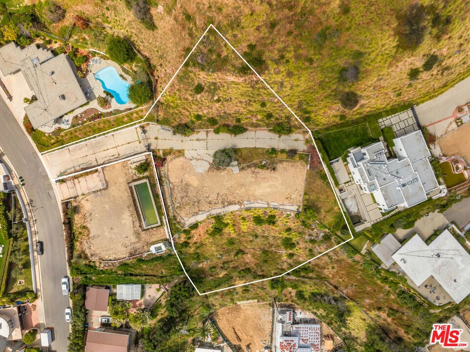 1026 Enchanted Way