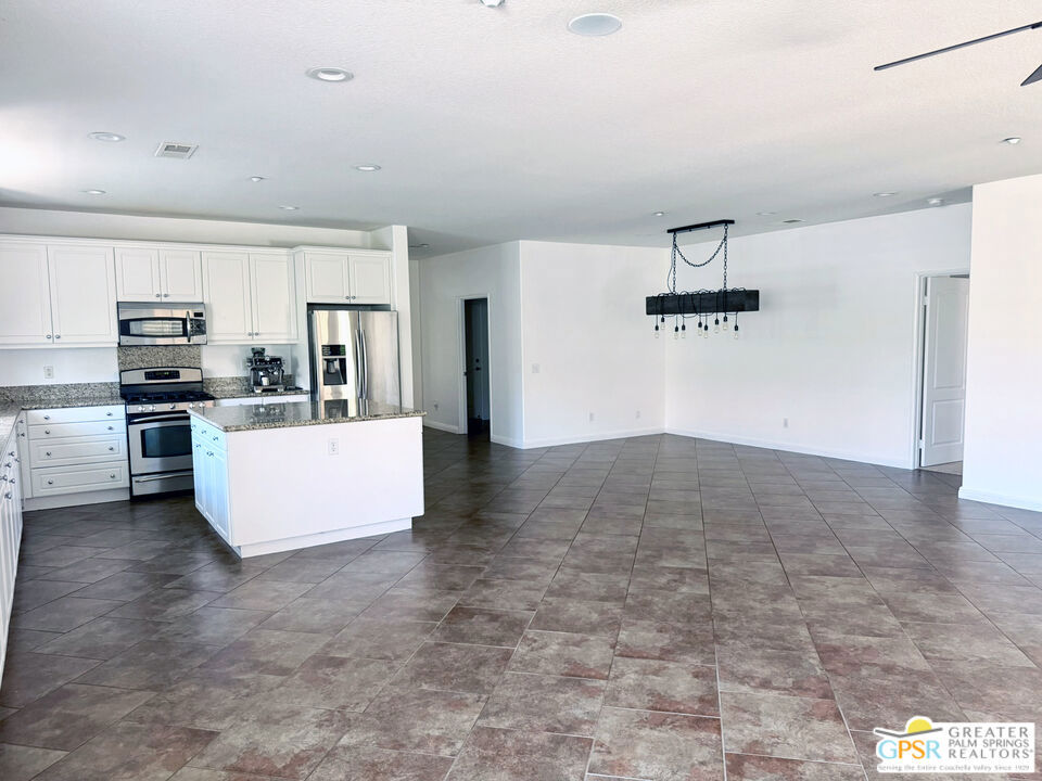 1251 Solana Trail