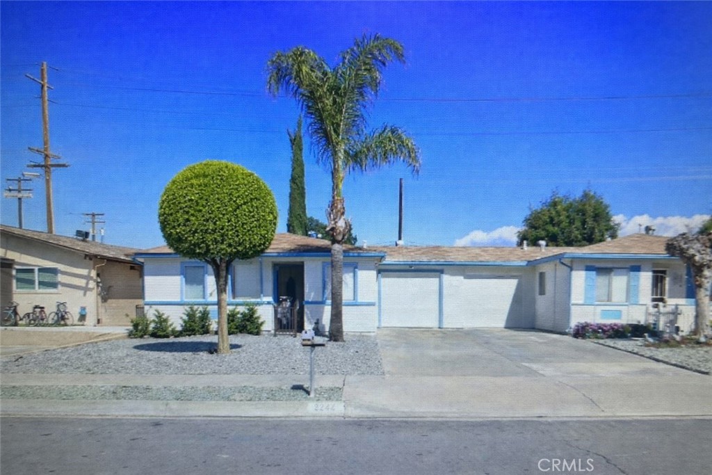 2242 San Padre Avenue