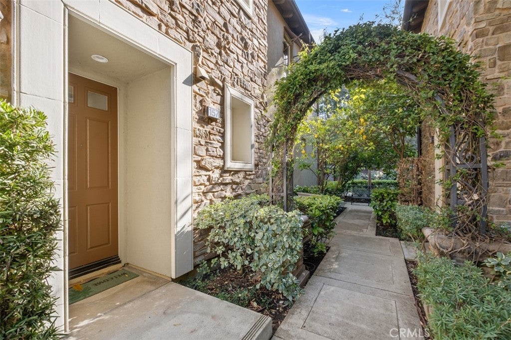 Photo of 157 Roadrunner, Irvine, CA 92603 (MLS # NP26229283)