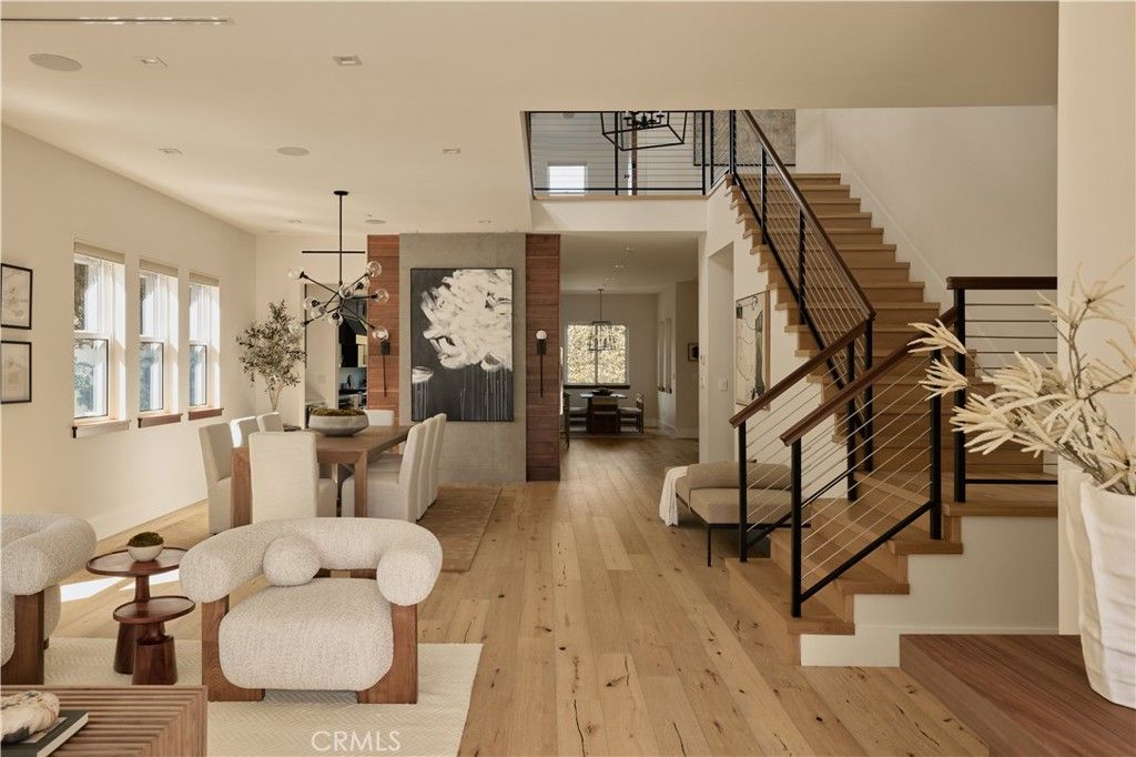 Photo of 4249 Rhodes Avenue, Studio City, CA 91604 (MLS # SR26058317)