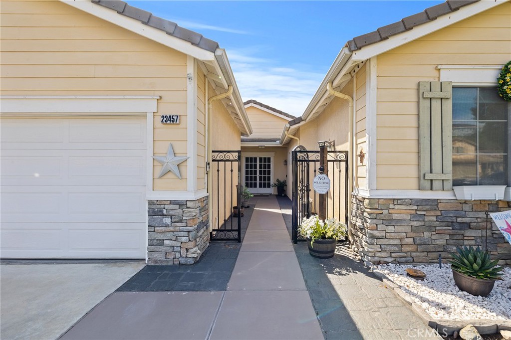 23457 Mountain Breeze