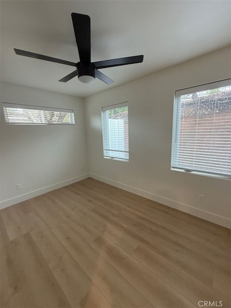 5943 E Adderley B