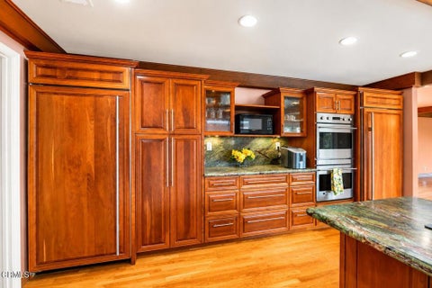 Tiny photo for 569 Valley Vista Drive, Camarillo, CA 93010 (MLS # V1-36565)