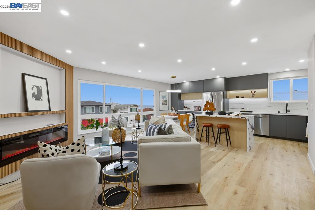 168 168 Belcrest Ave