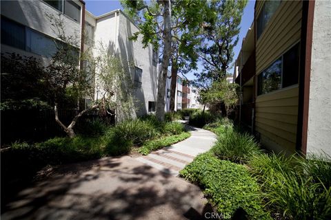 Photo of 6050 Canterbury Drive #F108, Culver City, CA 90230 (MLS # OC26106292)