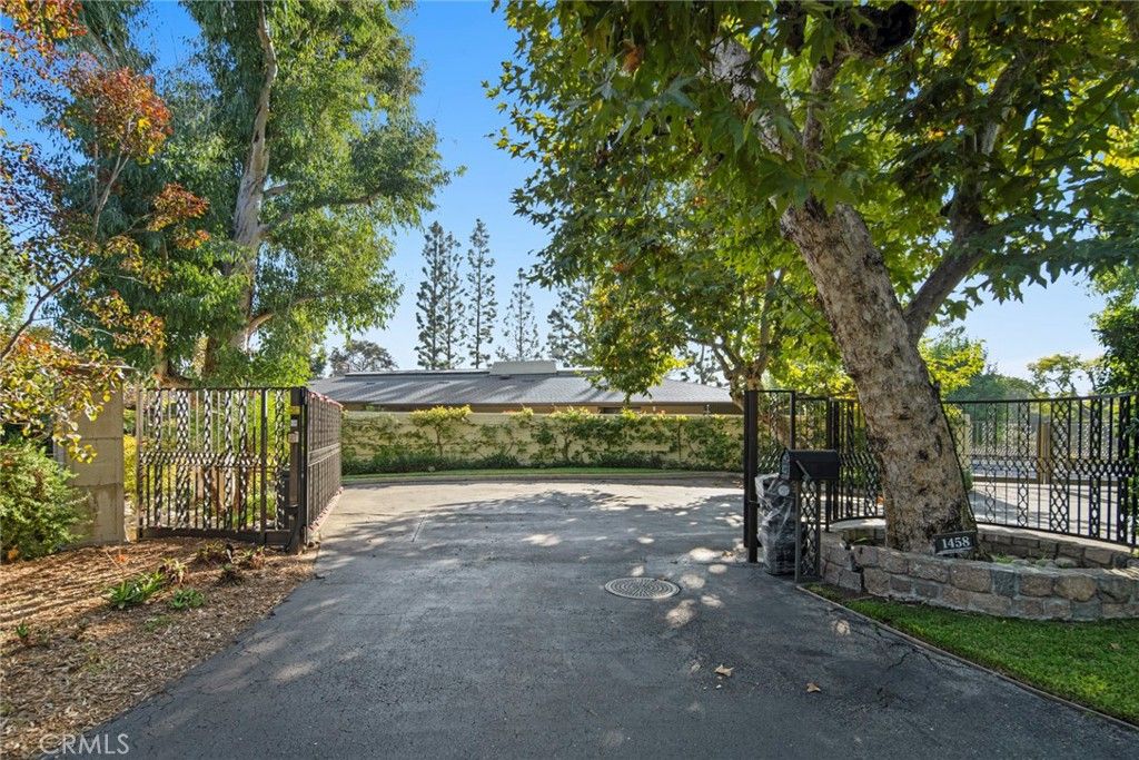 Photo of 1458 Hillcrest, Pasadena, CA 91106 (MLS # PW25259101)