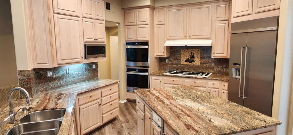 AVI - Residential Lease