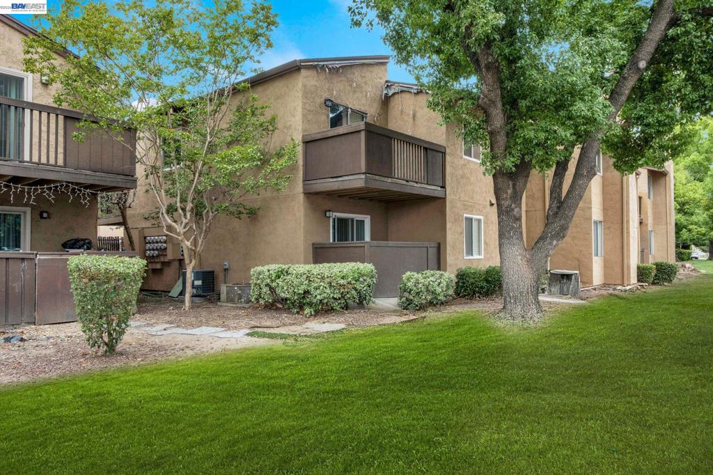 4332 Pacific Ave 38