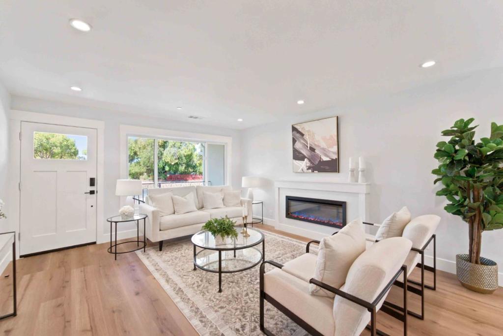224 Ivy Drive