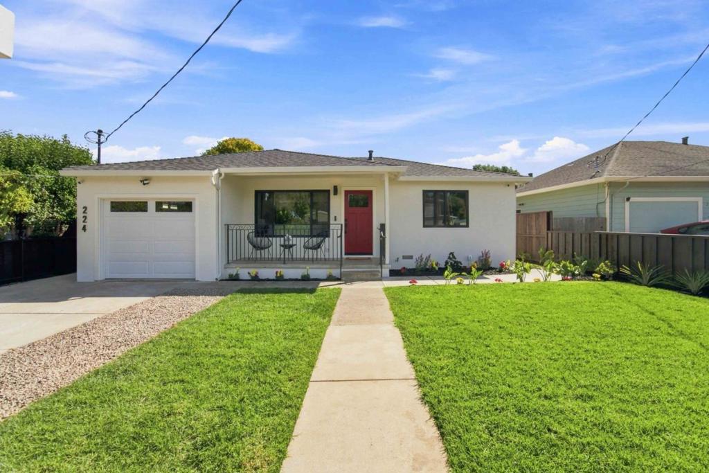 224 Ivy Drive
