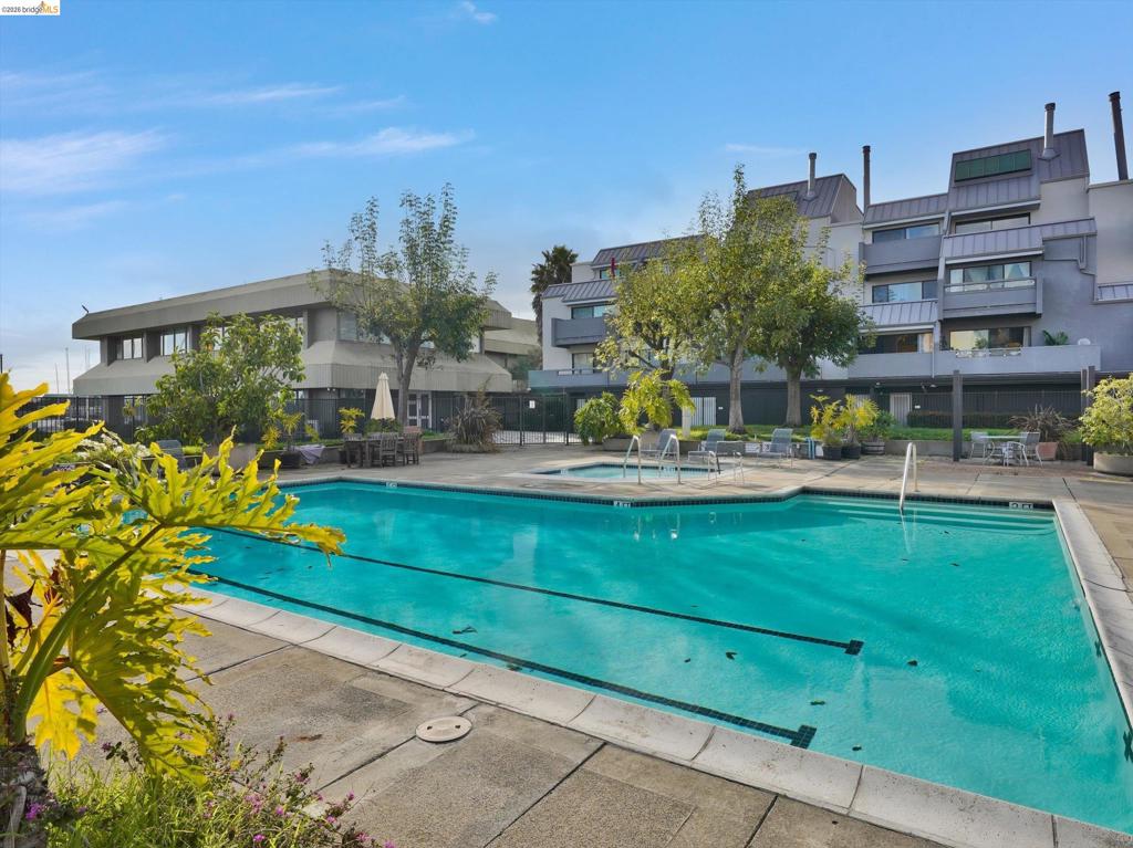 5 Embarcadero West 322, Oakland CA 94607