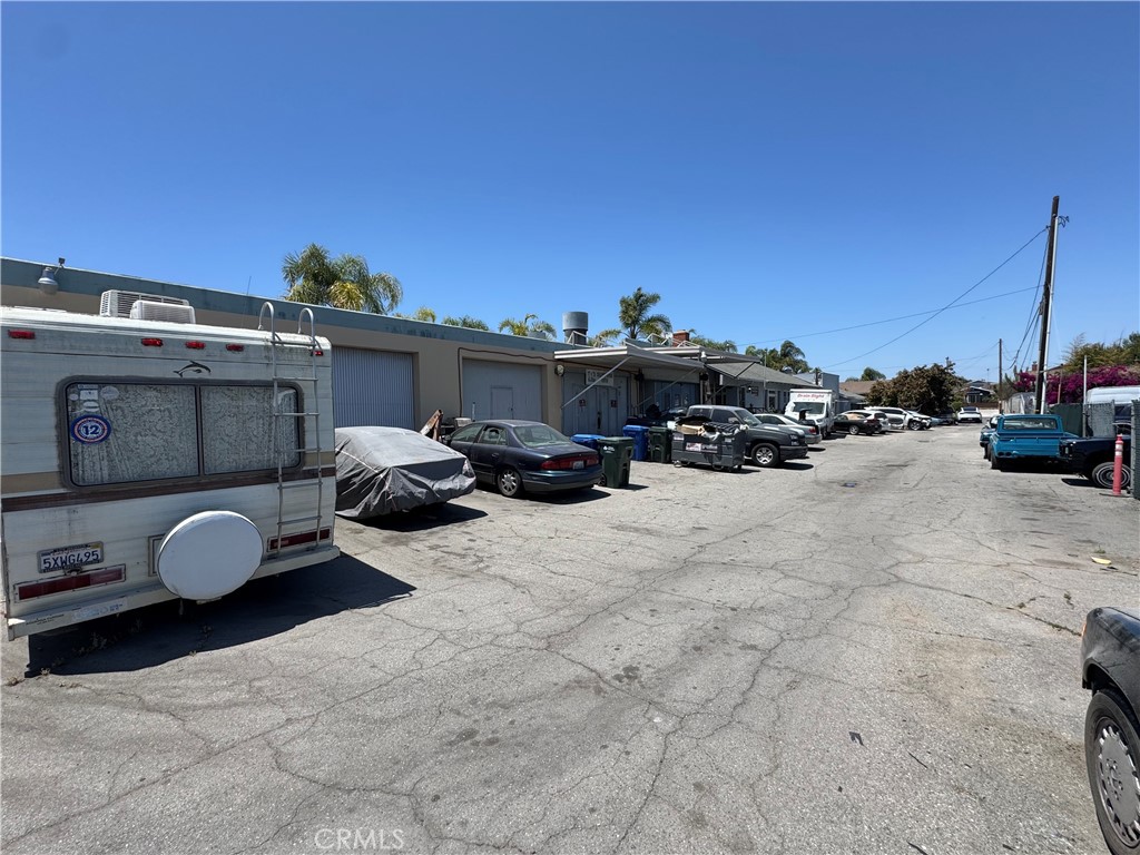 2075 Lomita Boulevard