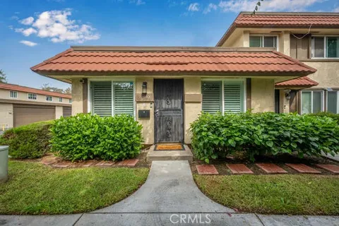 2697 W Parkside Lane, Anaheim, CA 92801 - MLS#: PW26046254