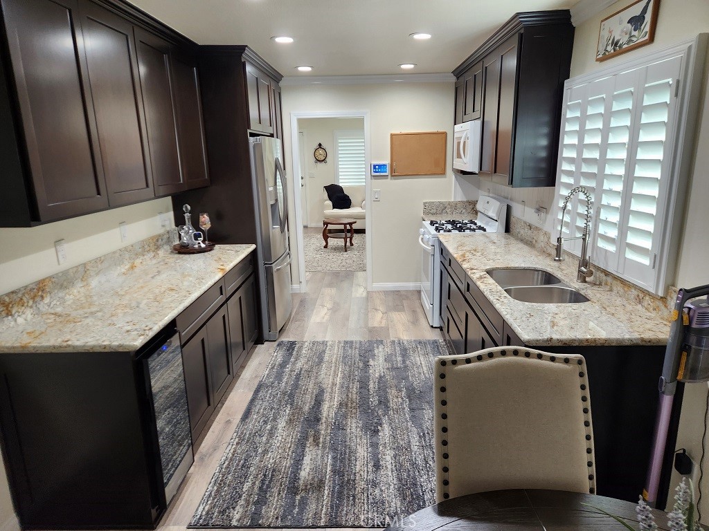 2697 W Parkside Lane