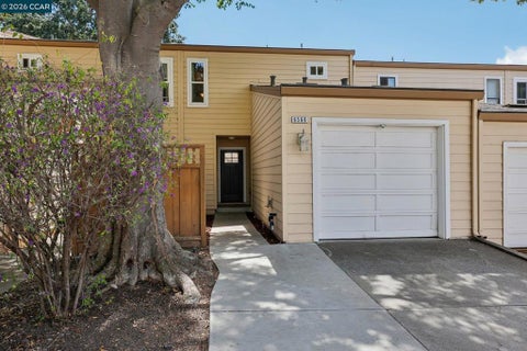 Photo of 6560 Pioneer Ln #32, Dublin, CA 94568 (MLS # 41146282)
