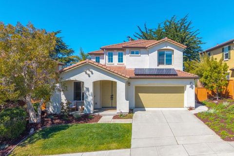 Photo of 4460 Peninsula Point Drive, Seaside, CA 93955 (MLS # ML82041810)